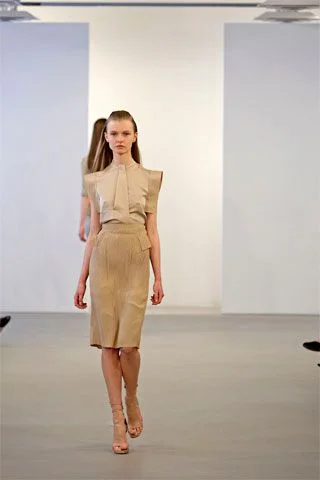 Look 10